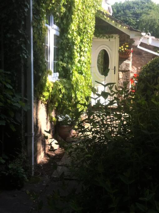 Charming Cottage Within Farmhouse Monmouth Exterior photo